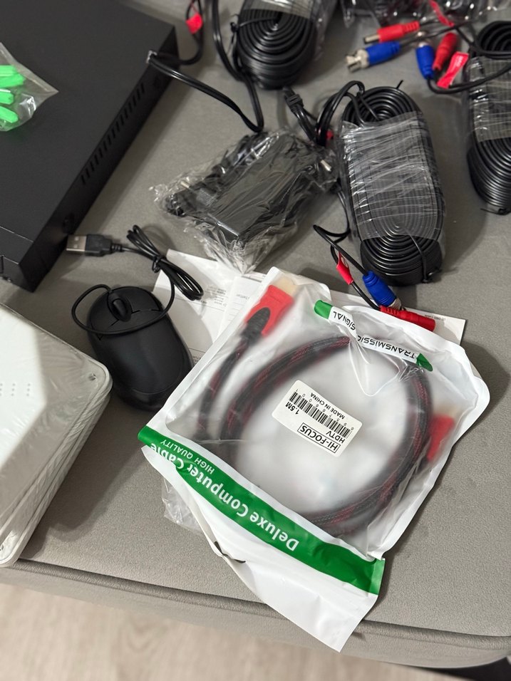 Beyaz Güvenlik Kamera Seti ve Aksesuarları - Görsel 5