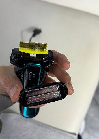 Mavi Elektrikli Tıraş Makinesi ve Şarj Kablosu - Görsel 4
