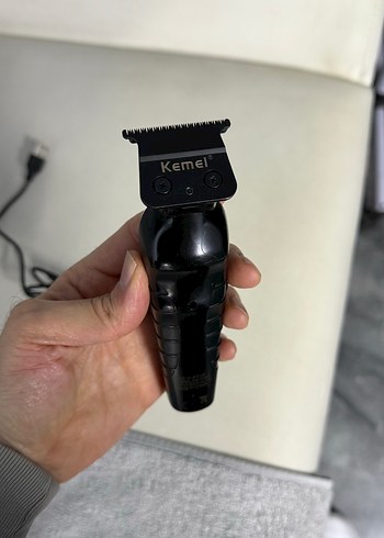 Kara Şarjlı Saç Kesme Makinesi - Görsel 3