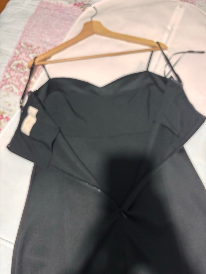 Siyah Straplez İnce Askılı Gotik Midi Elbise - Görsel 5