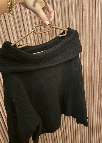 Siyah Triko Kayık Yaka Kadın Kazak - Görsel 2