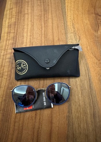 Ray Ban