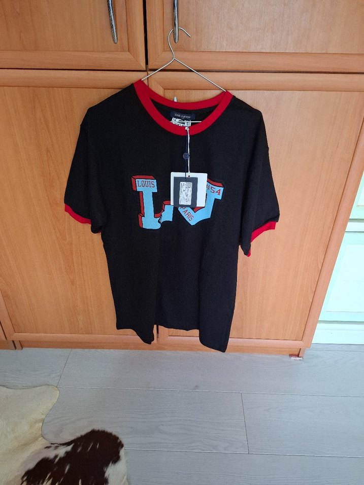 Louis Vuitton Siyah Baskılı Erkek Tişört - Görsel 4