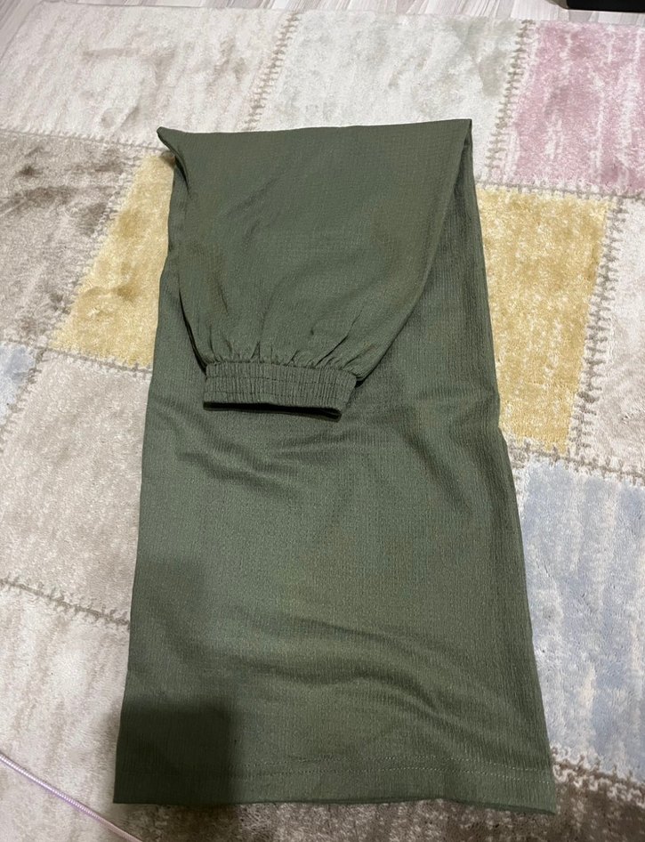 Yeşil Bol Kesim Pliseli Keten Kadın Pantolon - Görsel 3