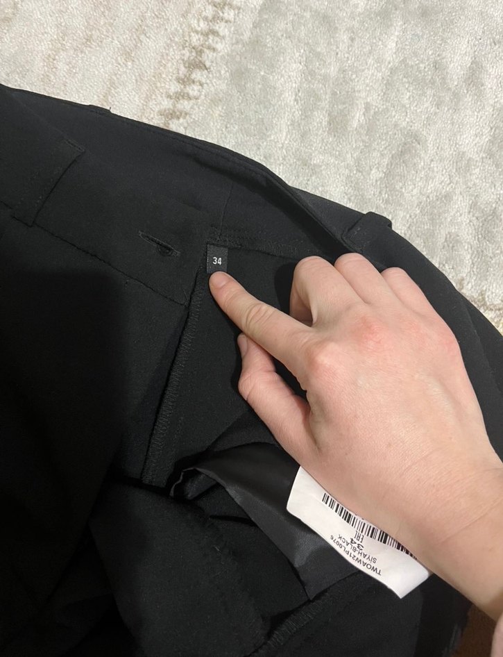 Kadın Siyah Piliseli Kumaş Pantolon - Görsel 4