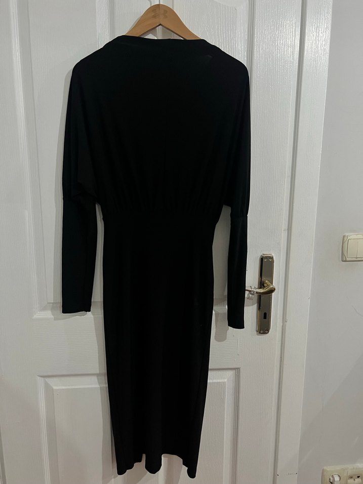 Siyah V Yakalı Midi Kalem Elbise - Görsel 3