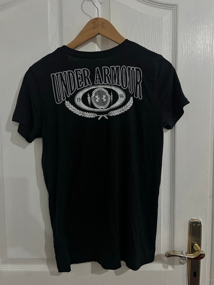 Siyah Tişört - Görsel 2