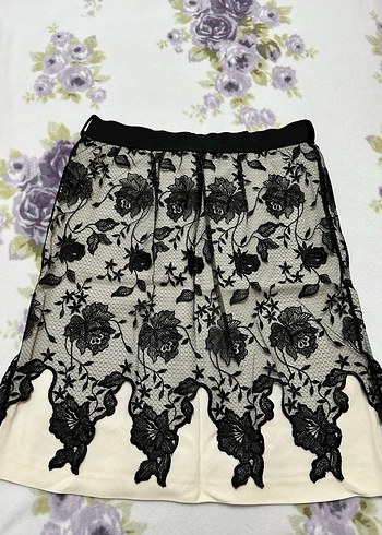 Dantel Detaylı Beyaz Midi Gotik Etek - Görsel 2