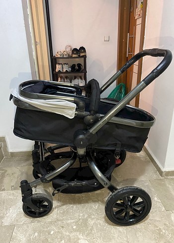 Gri ve Siyah Bebek Arabası - Görsel 6