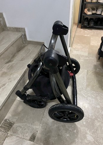 Gri ve Siyah Bebek Arabası - Görsel 16