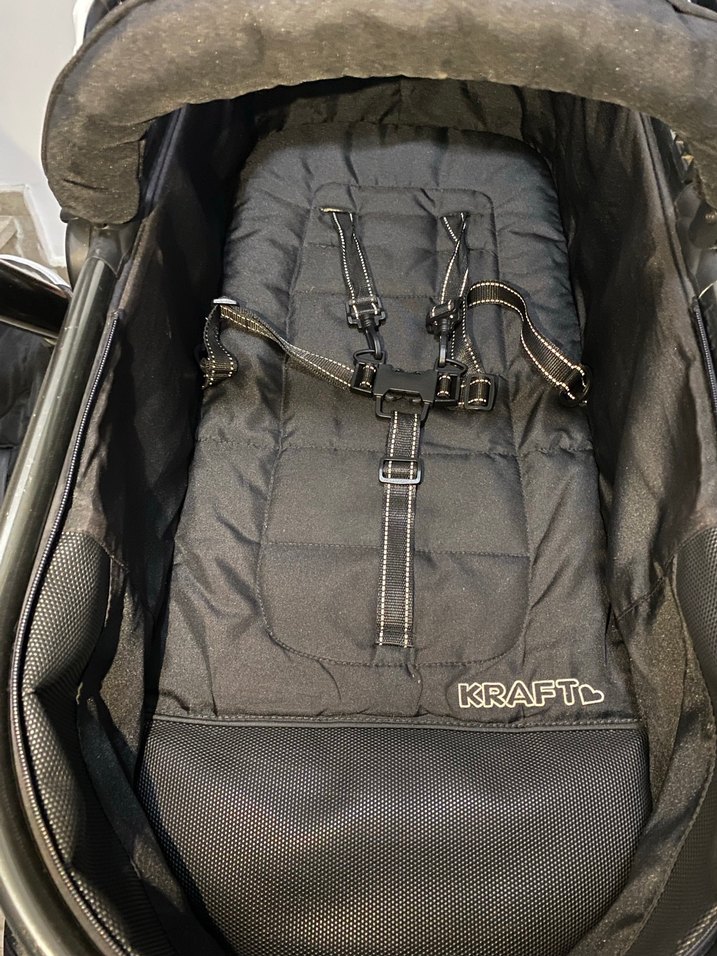 Gri ve Siyah Bebek Arabası - Görsel 4