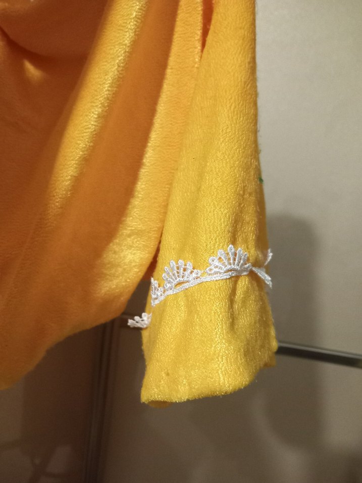 Uzun Sarı Bağcıklı Kadın Sabahlık - Görsel 5