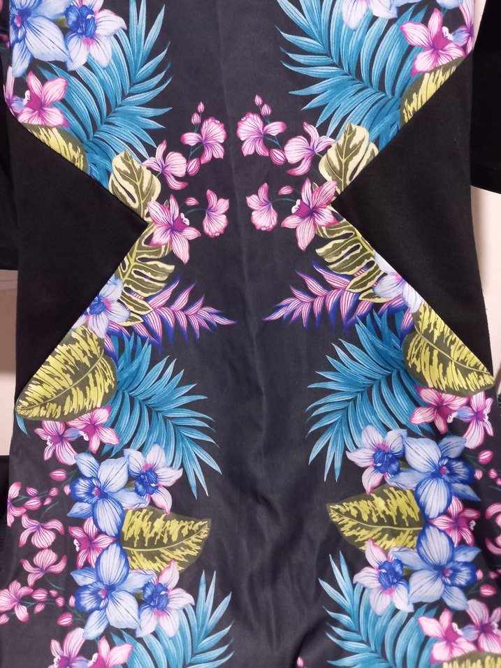 Çiçek Desenli V Yaka Midi Elbise - Görsel 2