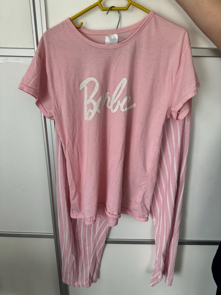 genç kız Pembe Barbie Desenli Pijama ve hırka takımı - Görsel 2