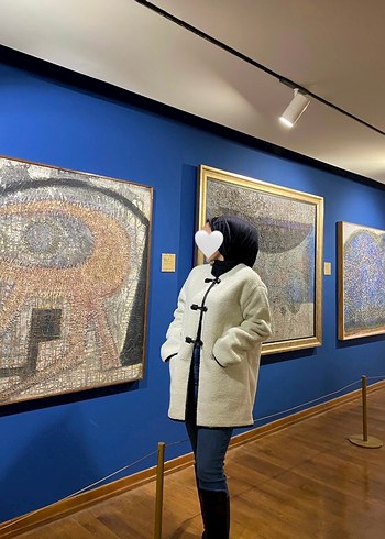 Peluş Düğmeli Beyaz Ceket - Görsel 3