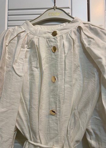 Düğmeli Beyaz Balon Kol Kadın Gömlek - Görsel 2