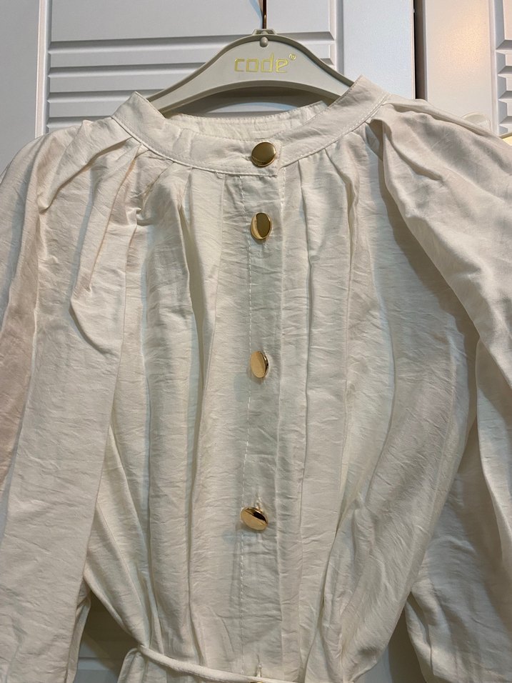 Düğmeli Beyaz Balon Kol Kadın Gömlek - Görsel 2