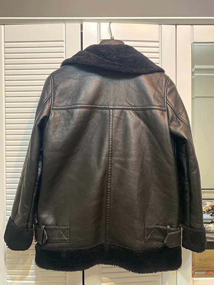 Kürk Detaylı Siyah Deri Ceket - Görsel 3