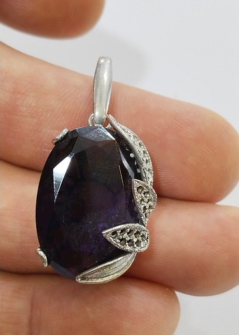 Mor Taşlı İşlemeli Gotik Kolye Ucu - Görsel 4