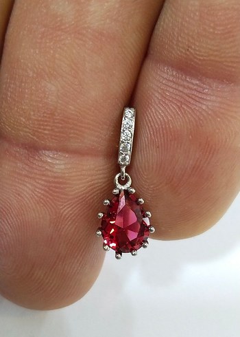 Kırmızı Renkli İşlemeli Kadın Kolye Ucu - Görsel 2