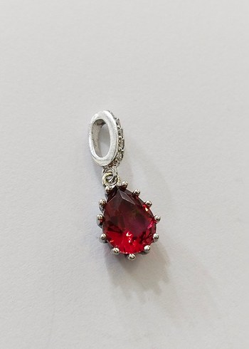 Kırmızı Renkli İşlemeli Kadın Kolye Ucu - Görsel 5