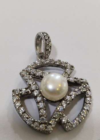 İnci ve Taş Detaylı Gri Çiçekli Kolye Ucu - Görsel 9