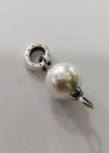 Beyaz İnci Boncuklu Kadın Charm - Görsel 2