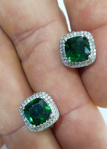 Yeşil Mini Kare Taşlı Küpe - Görsel 2