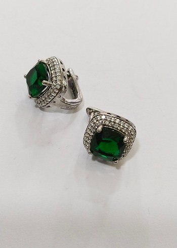 Yeşil Mini Kare Taşlı Küpe - Görsel 3