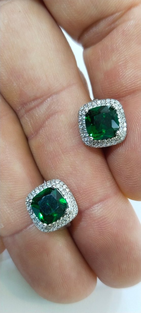 Yeşil Mini Kare Taşlı Küpe - Görsel 2