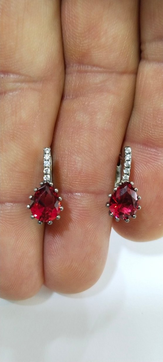 Bordo Mini Tokalı Küpe - Görsel 2