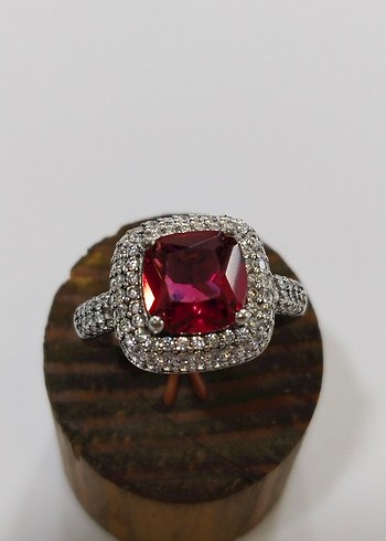 Kırmızı Taşlı Modern Klasik Kadın Yüzük - Görsel 2