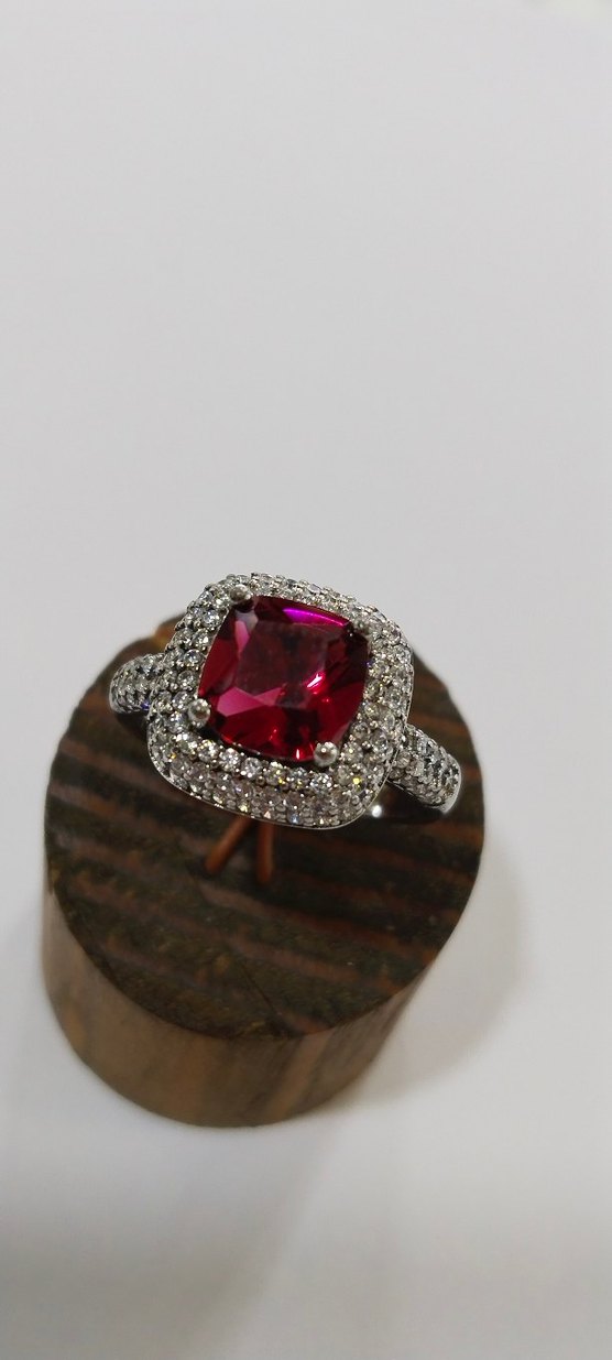 Kırmızı Taşlı Modern Klasik Kadın Yüzük - Görsel 3