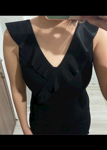 Siyah V Yaka Fırfırlı Mini Elbise - Görsel 3