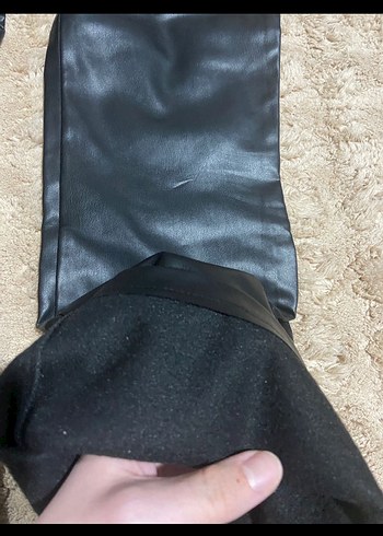 Siyah Düğmeli Deri Kadın Pantolon - Görsel 4