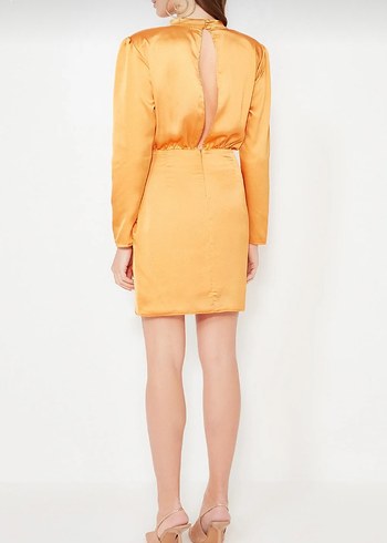 Drapeli Yüksek Yakalı Kadın Elbise - Görsel 6