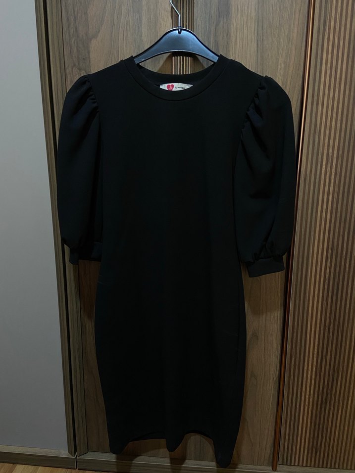 Siyah Yüksek Yakalı Kalem Elbise - Görsel 2