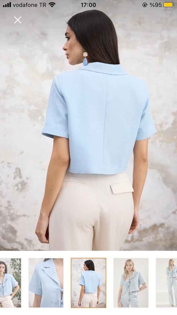 Düğmeli V Yakalı Mavi Mini Kadın Gömlek - Görsel 2