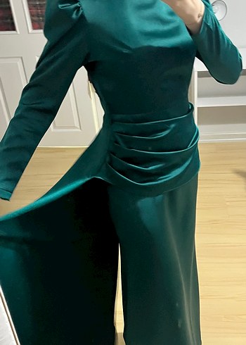 Yeşil Uzun Drapeli tesettür Kadın Elbise - Görsel 2