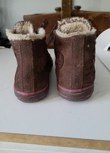 23 Beden İçi tüylü converse