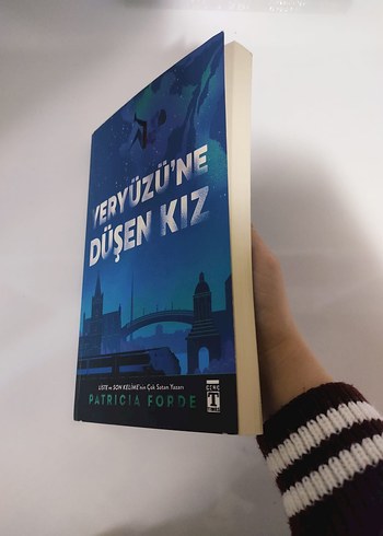 Yeryüzüne Düşen Kız - Patricia Forde - Görsel 3