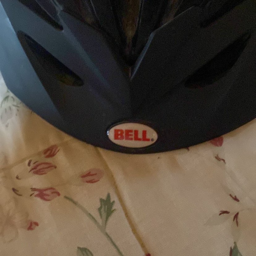 Siyah BELL Kask, Tokalı, Gotik Stil - Görsel 2