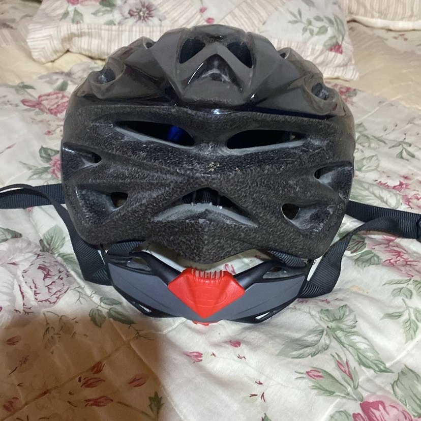 Siyah BELL Kask, Tokalı, Gotik Stil - Görsel 3