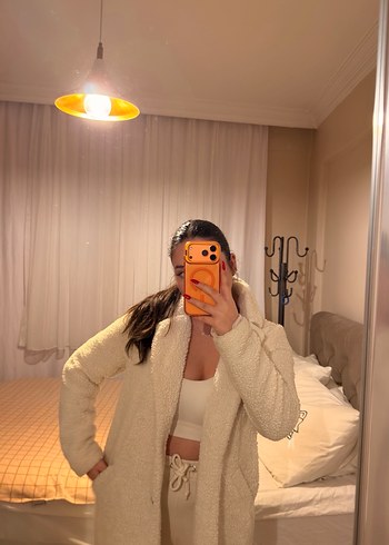 Beyaz Kadın Midi Boy Kabarık Kışlık Mont - Görsel 5