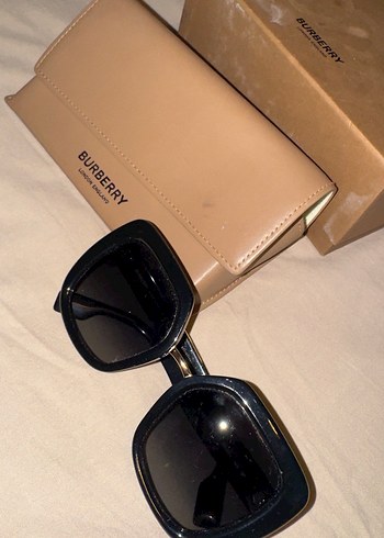 Burberry Siyah Klasik Kadın Güneş Gözlüğü - Görsel 4