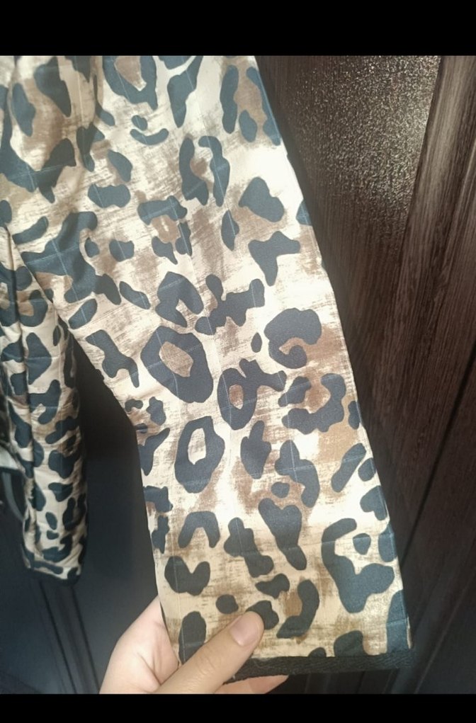 Düğmeli Leopar Desenli Kadın Ceket - Görsel 3