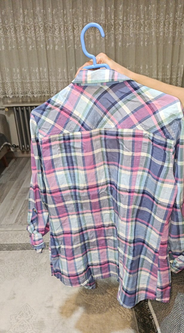 Düğmeli Uzun Kollu Pamuklu Kadın Gömlek - Görsel 4