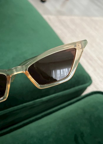 Kadın güneş gözlüğü - Görsel 2