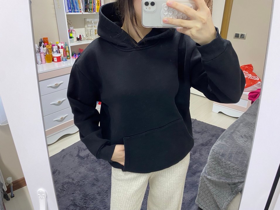 Siyah Kapüşonlu Rahat Kesim Sweatshirt - Görsel 3