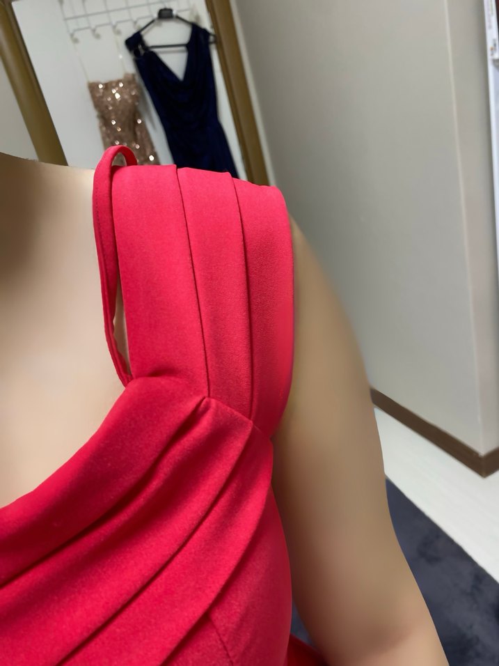 Kırmızı V Yakalı Midi Abiye Elbise - Görsel 4